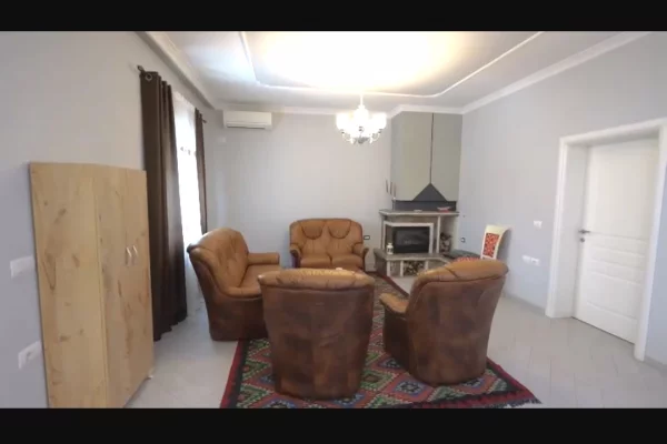 Shtepi ne shitje Vila Luksoze ne Tirane, 7+1, Mobilimi E mobiluar, Pagesa 340,000  Euro.