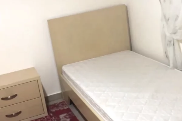 Shtepi me qera Apartament ne Tirane, 2+1, Mobilimi E mobiluar, Pagesa 450  Euro.