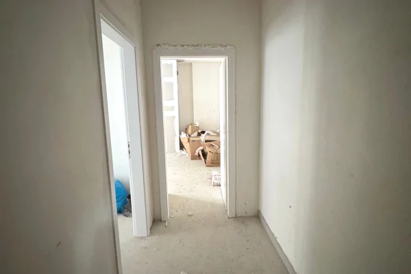 Appartamento in vendita a Tirana 1+1, Vuoto