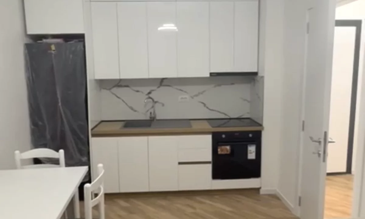 Shtepi me qera Apartament ne Tirane, 1+1, Mobilimi E mobiluar, Pagesa 35,000  Leke.