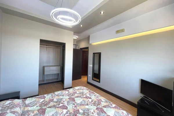 Shtepi me qera Apartament ne Tirane, 2+1, Mobilimi E mobiluar, Pagesa 550  Euro.