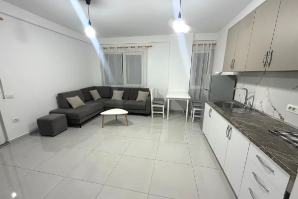 Shtepi me qera Apartament ne Tirane, 2+1, Mobilimi E mobiluar, Pagesa 50,000  Leke.