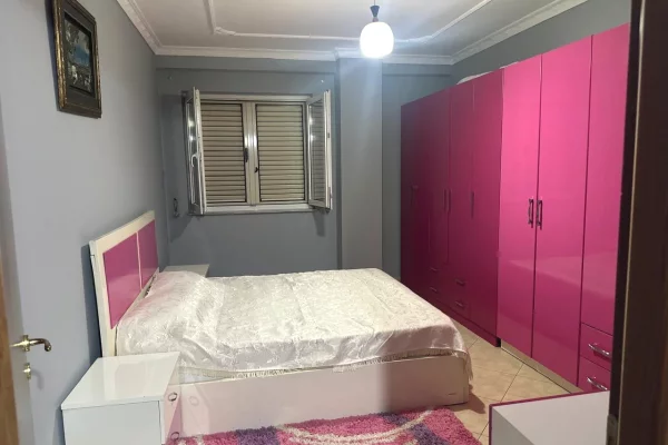 Shtepi me qera Apartament ne Tirane, 1+1, Mobilimi E mobiluar, Pagesa 45,000  Leke.