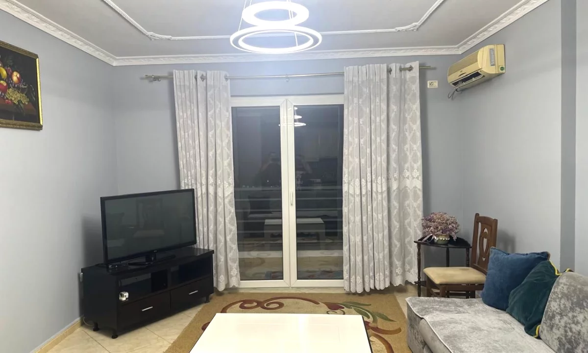 Shtepi me qera Apartament ne Tirane, 1+1, Mobilimi E mobiluar, Pagesa 45,000  Leke.