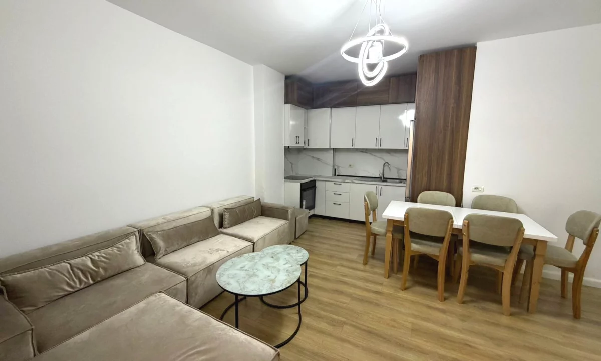 Shtepi me qera Apartament ne Tirane, 2+1, Mobilimi E mobiluar, Pagesa 500  Euro.