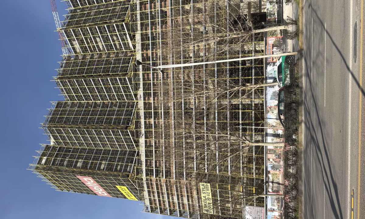 Shtepi ne shitje Apartament ne Tirane, 2+1, Mobilimi Bosh, pa mobiluar, Pagesa 170,000  Euro.