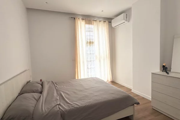 Shtepi me qera Apartament ne Tirane, 1+1, Mobilimi E mobiluar, Pagesa 400  Euro.