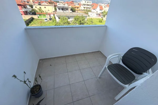Shtepi ne shitje Apartament ne Tirane, 1+1, Mobilimi E mobiluar, Pagesa 85,000  Euro.