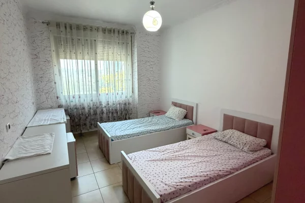 Shtepi me qera Apartament ne Tirane, 2+1, Mobilimi E mobiluar, Pagesa 500  Euro.