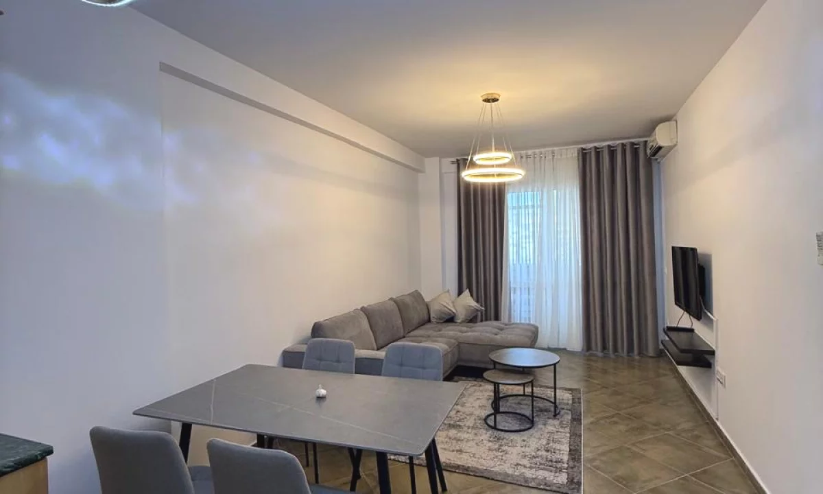 Shtepi me qera Apartament ne Tirane, 1+1, Mobilimi E mobiluar, Pagesa 65,000  Leke.