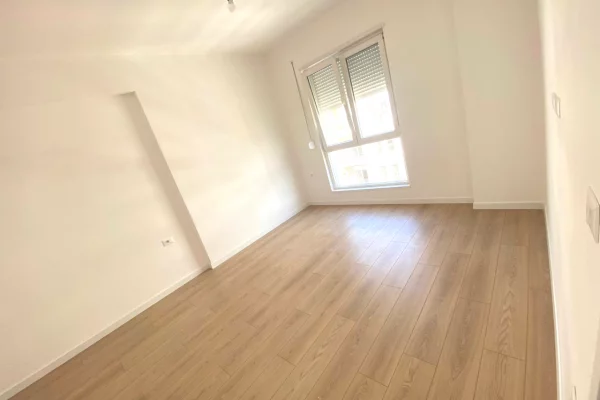 House for Sale Apartment in Tirana, 1+1, Furniture Emty, Payment 94,300  Euro.