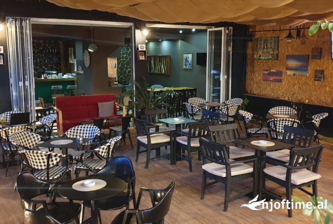 Ambiente Commerciale in Affitto 2+1 a Tirana - 700 Euro