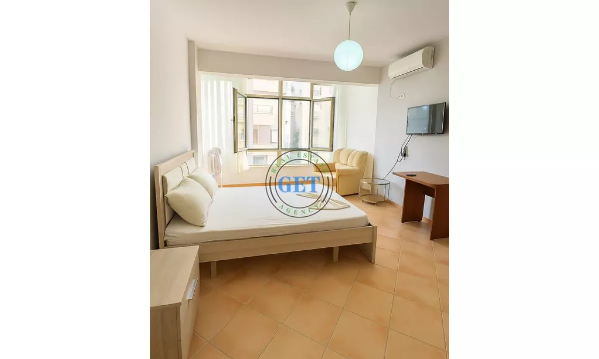 Shtepi ne shitje Apartament ne Durres, Garsoniere, Mobilimi E mobiluar, Pagesa 58,000  Euro.