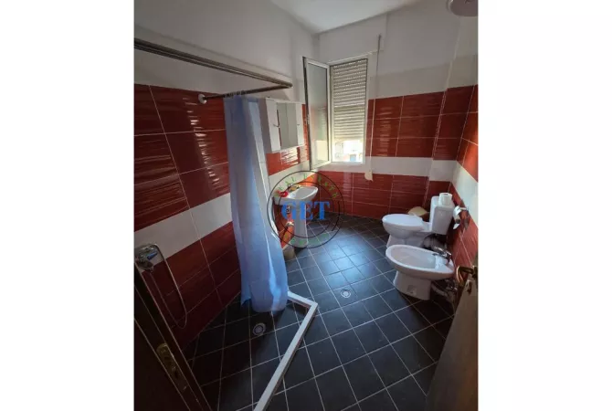 Shtepi me qera Apartament ne Durres, 2+1, Mobilimi E mobiluar, Pagesa 400  Euro.