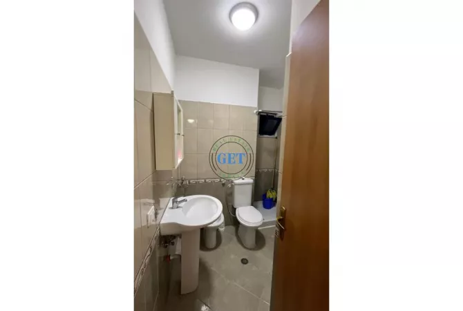 Shtepi me qera Apartament ne Durres, Garsoniere, Mobilimi E mobiluar, Pagesa 250  Euro.