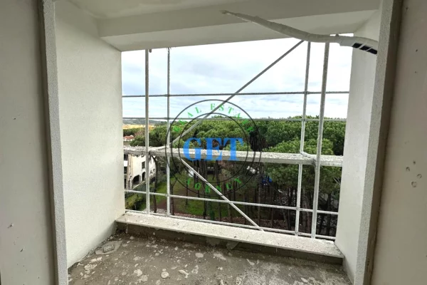 Shtepi ne shitje Apartament ne Durres, 1+1, Mobilimi Bosh, pa mobiluar, Pagesa 91,000  Euro.