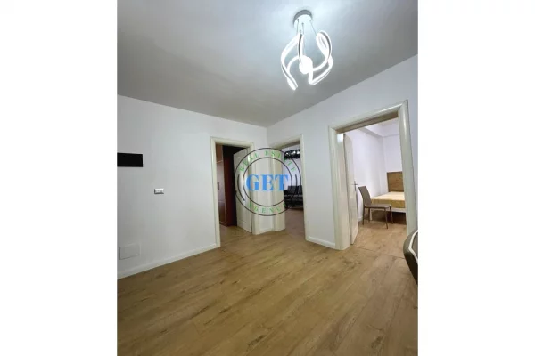 Shtepi ne shitje Apartament ne Durres, 2+1, Mobilimi Pjeserisht e mobiluar, Pagesa 170,000  Euro.