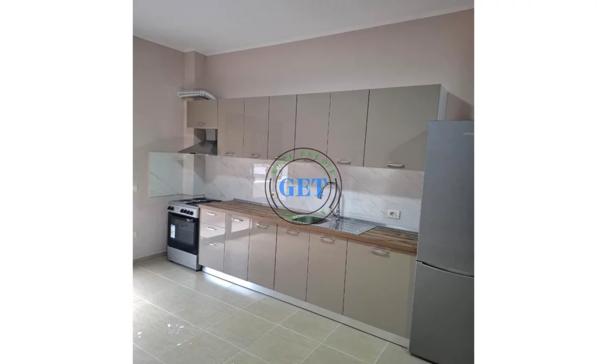 Shtepi me qera Apartament ne Durres, 2+1, Mobilimi Bosh, pa mobiluar, Pagesa 300  Euro.