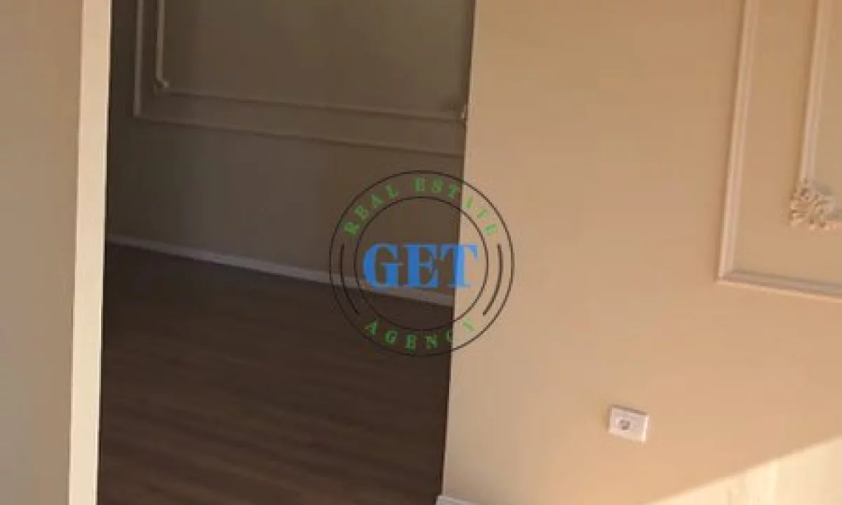 Shtepi ne shitje Apartament ne Durres, 2+1, Mobilimi Bosh, pa mobiluar, Pagesa 155,000  Euro.