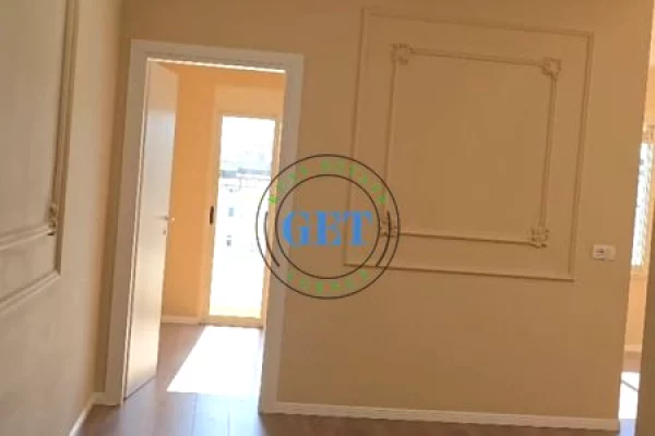 Shtepi ne shitje Apartament ne Durres, 2+1, Mobilimi Bosh, pa mobiluar, Pagesa 155,000  Euro.