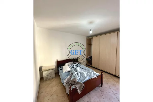 Shtepi me qera Apartament ne Durres, 2+1, Mobilimi E mobiluar, Pagesa 370  Euro.