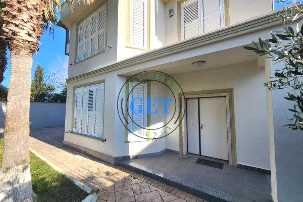 Shtepi me qera Shtepi Private ne Durres, 5+1, Mobilimi E mobiluar, Pagesa 1,000  Euro.