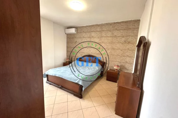 Shtepi ne shitje Apartament ne Durres, 2+1, Mobilimi E mobiluar, Pagesa 117,000  Euro.