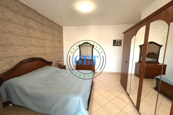 Shtepi ne shitje Apartament ne Durres, 2+1, Mobilimi E mobiluar, Pagesa 117,000  Euro.