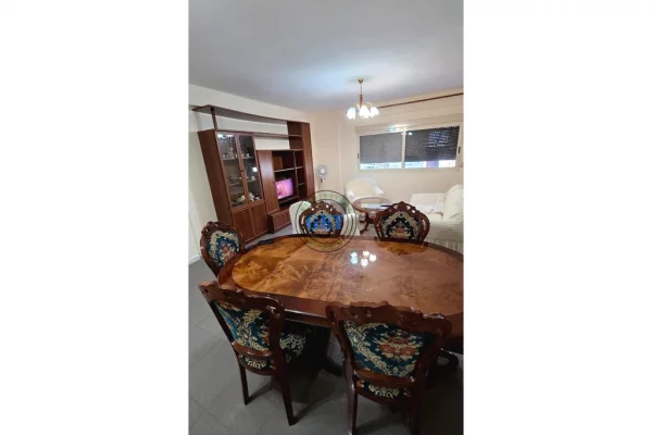 Shtepi me qera Apartament ne Durres, 3+1, Mobilimi E mobiluar, Pagesa 700  Euro.