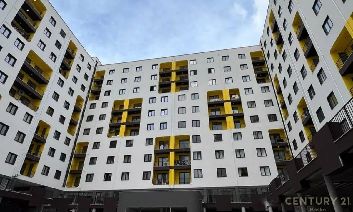 Jepet me Qera, Ambient Biznesi ne Yzberisht