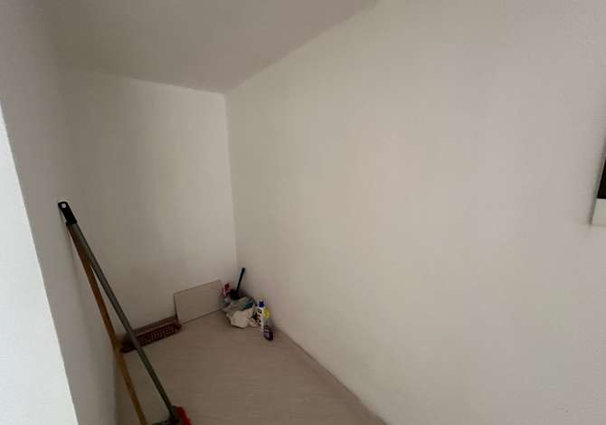 SHITET OSE JEPET ME QIRA AMBIENT BIZNESI NE LUNGOMARE, VLORE