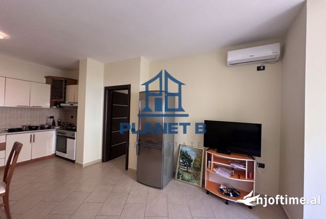 Shtepi me qera Apartament ne Vlore, 2+1, Mobilimi E mobiluar, Pagesa 400  Euro.