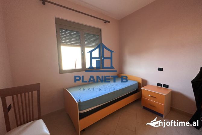 Shtepi me qera Apartament ne Vlore, 2+1, Mobilimi E mobiluar, Pagesa 400  Euro.