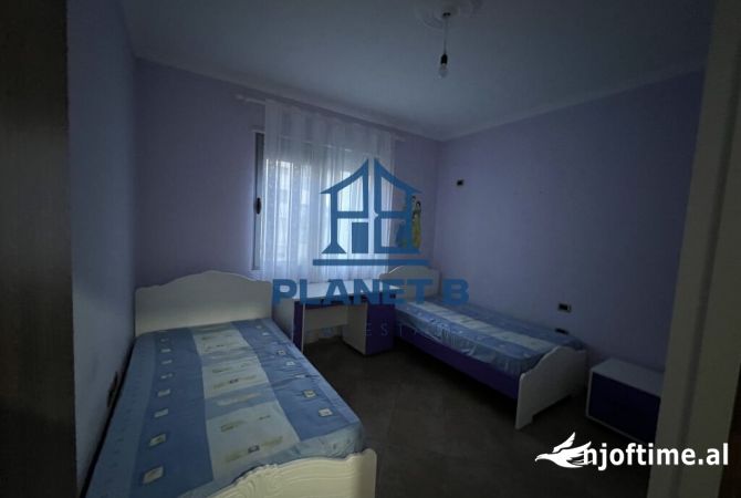 Shtepi me qera Apartament ne Vlore, 2+1, Mobilimi E mobiluar, Pagesa 400  Euro.