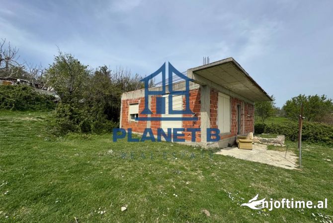 Terreno in vendita a Valona - 145,000 Euro