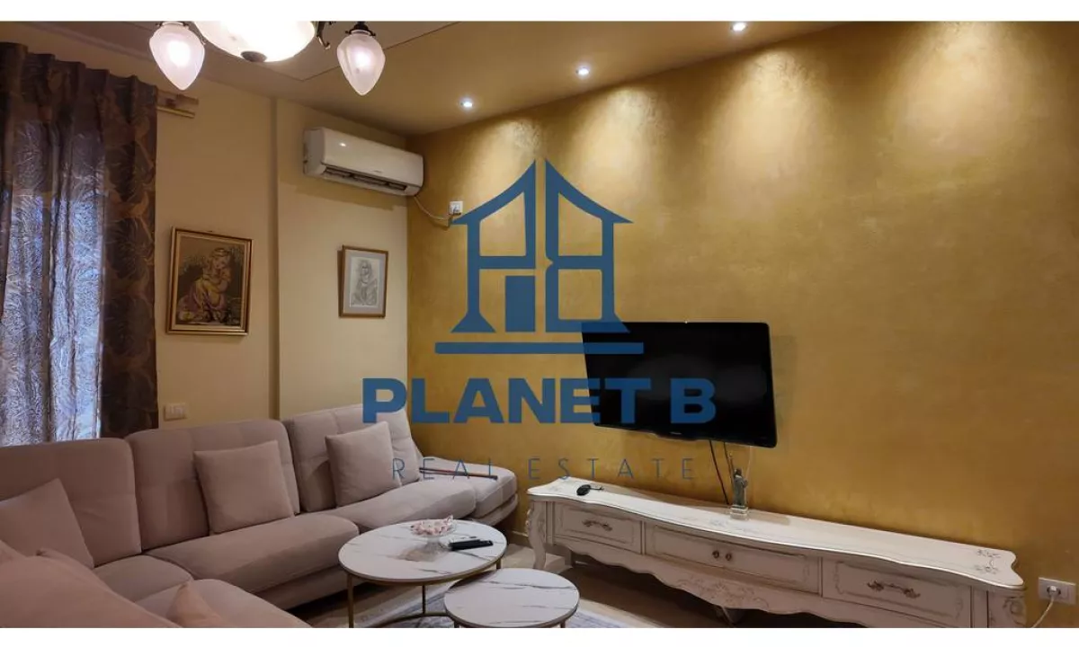 Shtepi me qera Apartament ne Vlore, 2+1, Mobilimi E mobiluar, Pagesa 550  Euro.