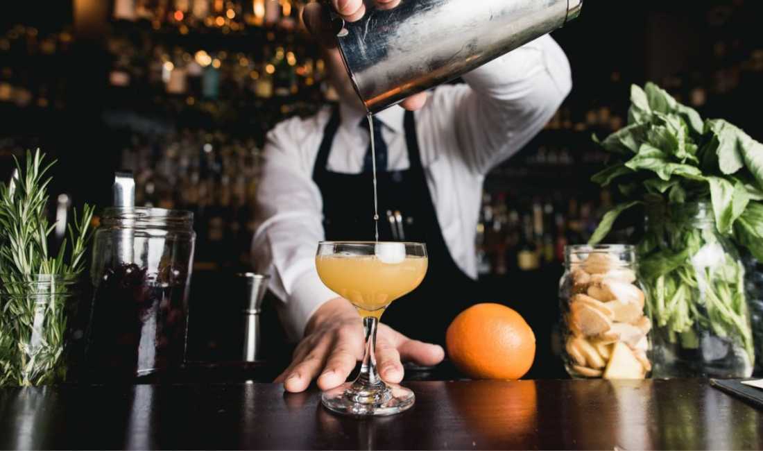 Njoftime Pune ne Tirane, Profesioni Banakier(M) dhe banakiere(F) , , Pagesa Me Marreveshje.