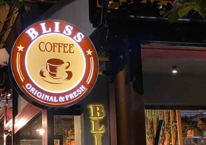 Njoftime Pune ne Tirane, Profesioni Kuzhinier snack dhe sanitare , , Pagesa Me Marreveshje.