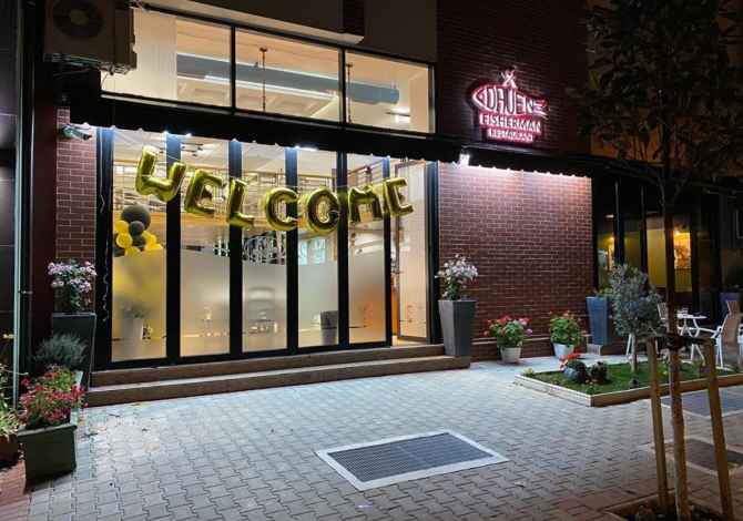 Njoftime Pune per Kamarier,banakiere ne Tirane