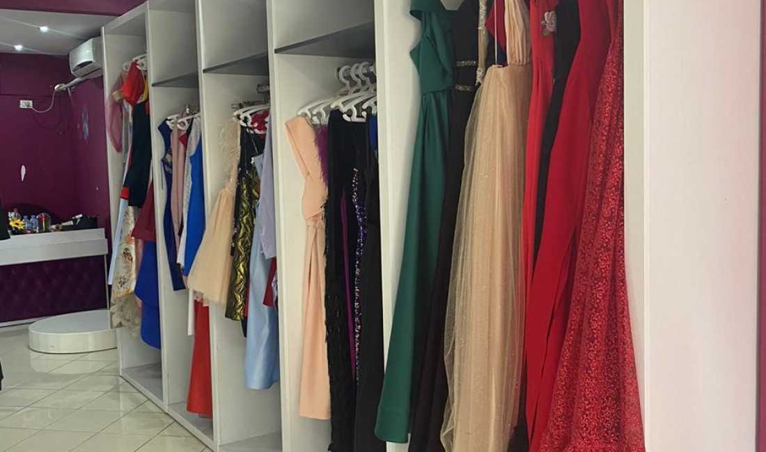 OKAZION ! Shitet biznesi.