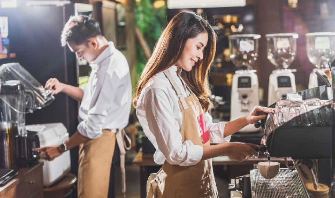 Njoftime Pune ne Tirane, Profesioni ndihmese banakiere ose banakiere femer. , , Pagesa Me Marreveshje.