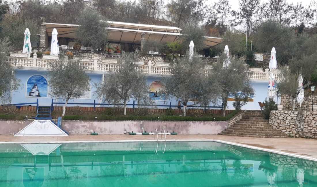 Njoftime Pune ne Tirane, Profesioni banakiere,kamarier/e,sanitare,zgarist,ndihmes kuzhinier,picajol , , Pagesa Me Marreveshje.