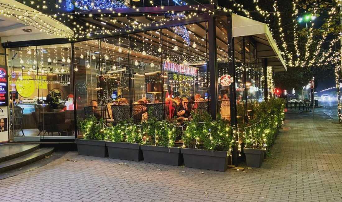 Njoftime Pune ne Tirane, Profesioni Kamarier/e, banakier/e , , Pagesa Me Marreveshje.