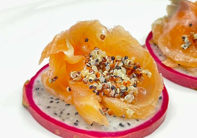 Njoftime Pune ne Tirane, Profesioni Kamarier restoranti,,kuzhinier Ndihmes kamarier ne bar dhe restorant,banakier , , Pagesa Me Marreveshje.