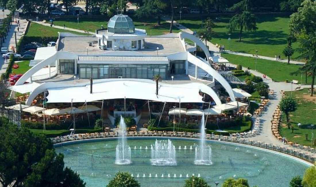 Njoftime Pune ne Tirane, Profesioni Kamarier restoranti,,kuzhinier Ndihmes kamarier ne bar dhe restorant,banakier , , Pagesa Me Marreveshje.