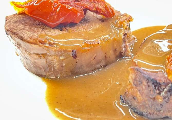 Njoftime Pune ne Tirane, Profesioni Kamarier restoranti,,kuzhinier Ndihmes kamarier ne bar dhe restorant,banakier , , Pagesa Me Marreveshje.