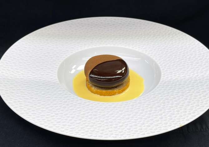 Njoftime Pune ne Tirane, Profesioni Kamarier restoranti,,kuzhinier Ndihmes kamarier ne bar dhe restorant,banakier , , Pagesa Me Marreveshje.