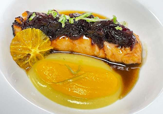 Njoftime Pune ne Tirane, Profesioni Kamarier restoranti,,kuzhinier Ndihmes kamarier ne bar dhe restorant,banakier , , Pagesa Me Marreveshje.