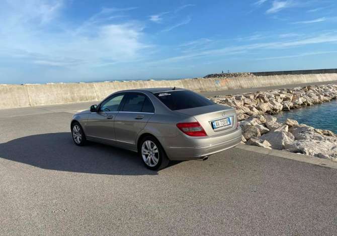Auto in Vendita a Tirana, Mercedes-Benz, 2007 Benzine,Kambio Automatik Pagamento 7,000  Euro.