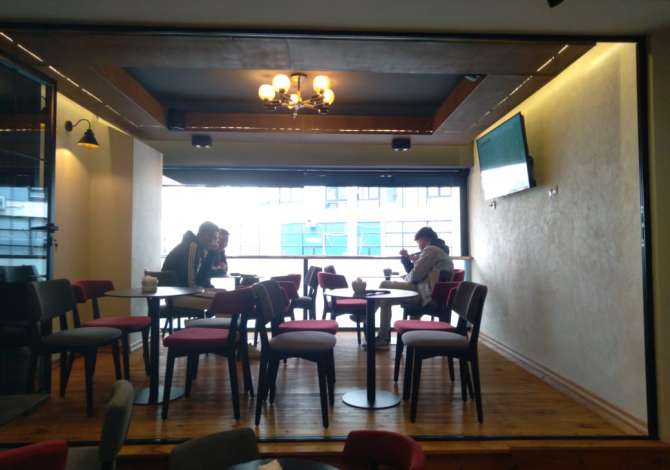 Njoftime Pune ne Tirane, Profesioni Kamarier,banakier , , Pagesa Me Marreveshje.